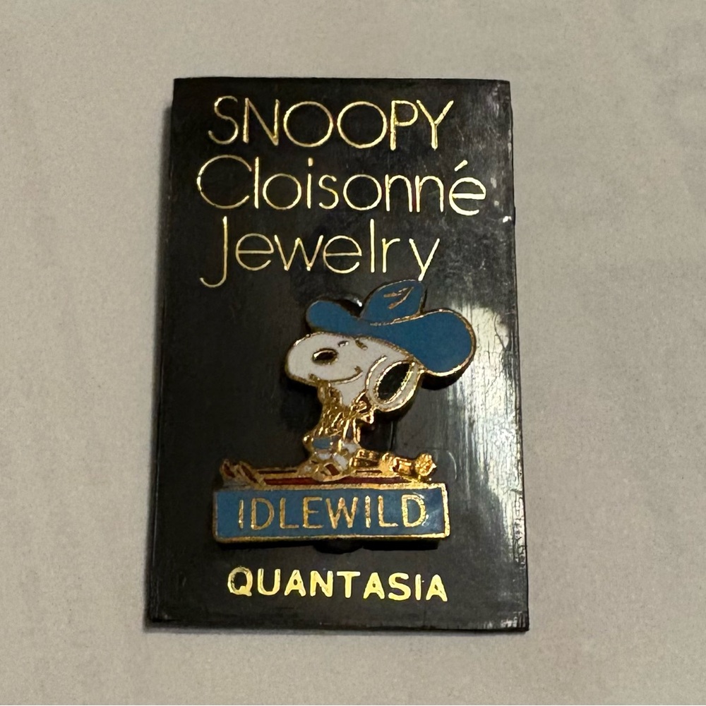 Vintage Snoopy Idlewild Ski Resort Enamel Pin NOS